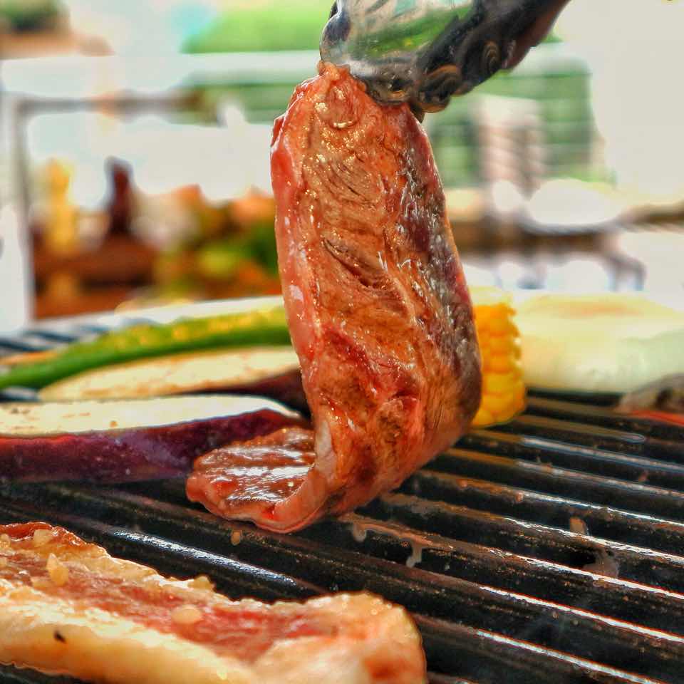 ホーチミンの「The Rooftop BBQ」で手ぶらでBBQ開始!【The Roof Top BBQ】